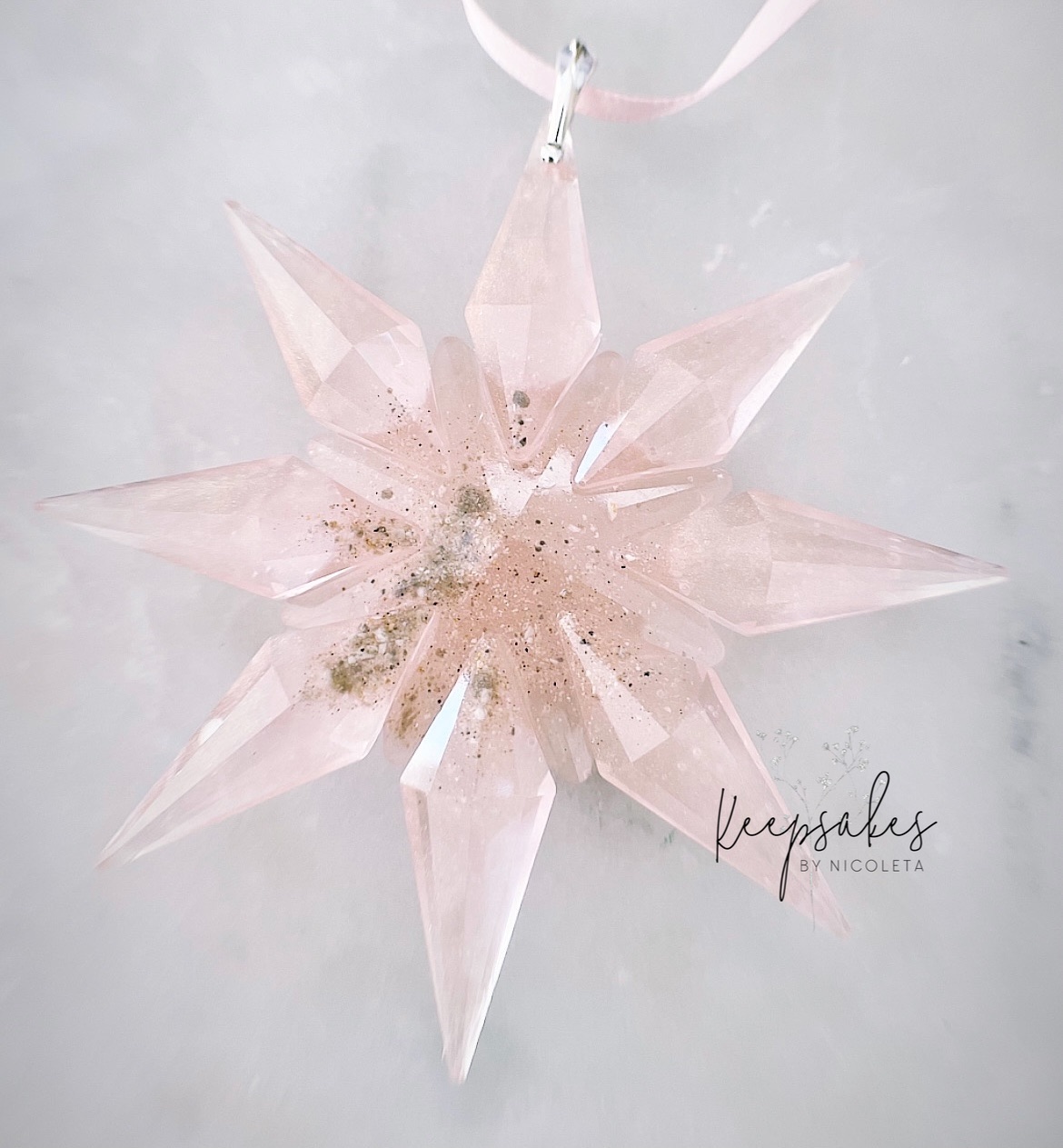 Star Christmas decoration made with precious ashes and Rose colour